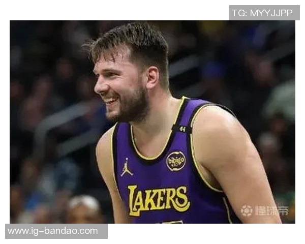 湖人训练营新名单东契奇体重变化引关注从230磅到最高270磅