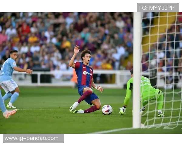 德天空报道莱万不愿在一月离开巴萨坎塞洛交易中未考虑他